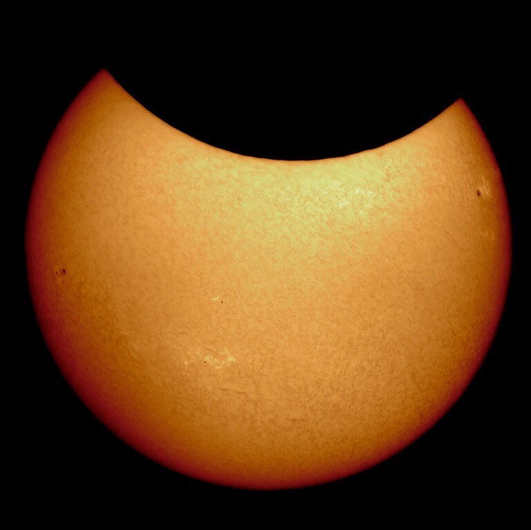 Partielle Sonnenfinsternis und Perseidennacht am 12. August 2026